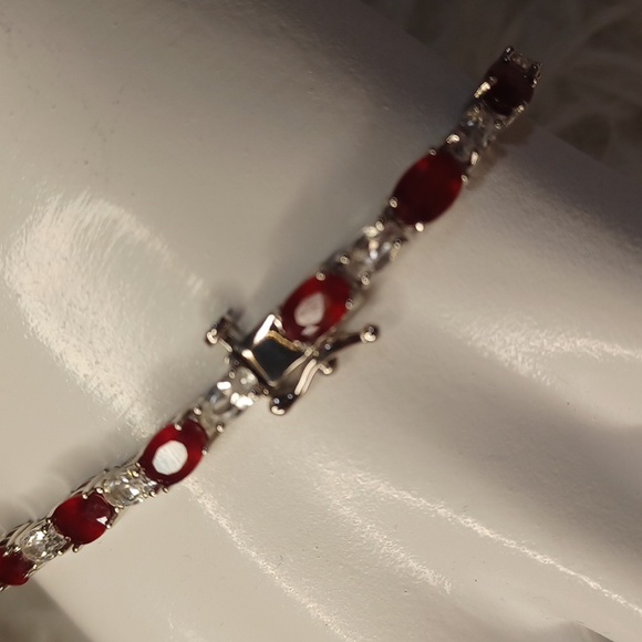 Colleen Lopez Sterling Silver Garnet and White Zircon Tennis Bracelet NIB - Picture 4 of 9